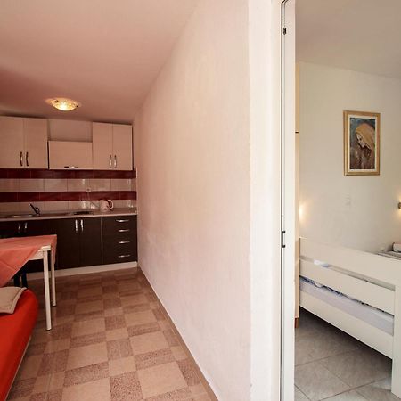 Mrkonjic Branko & Marija Apartmani Omis Exterior photo