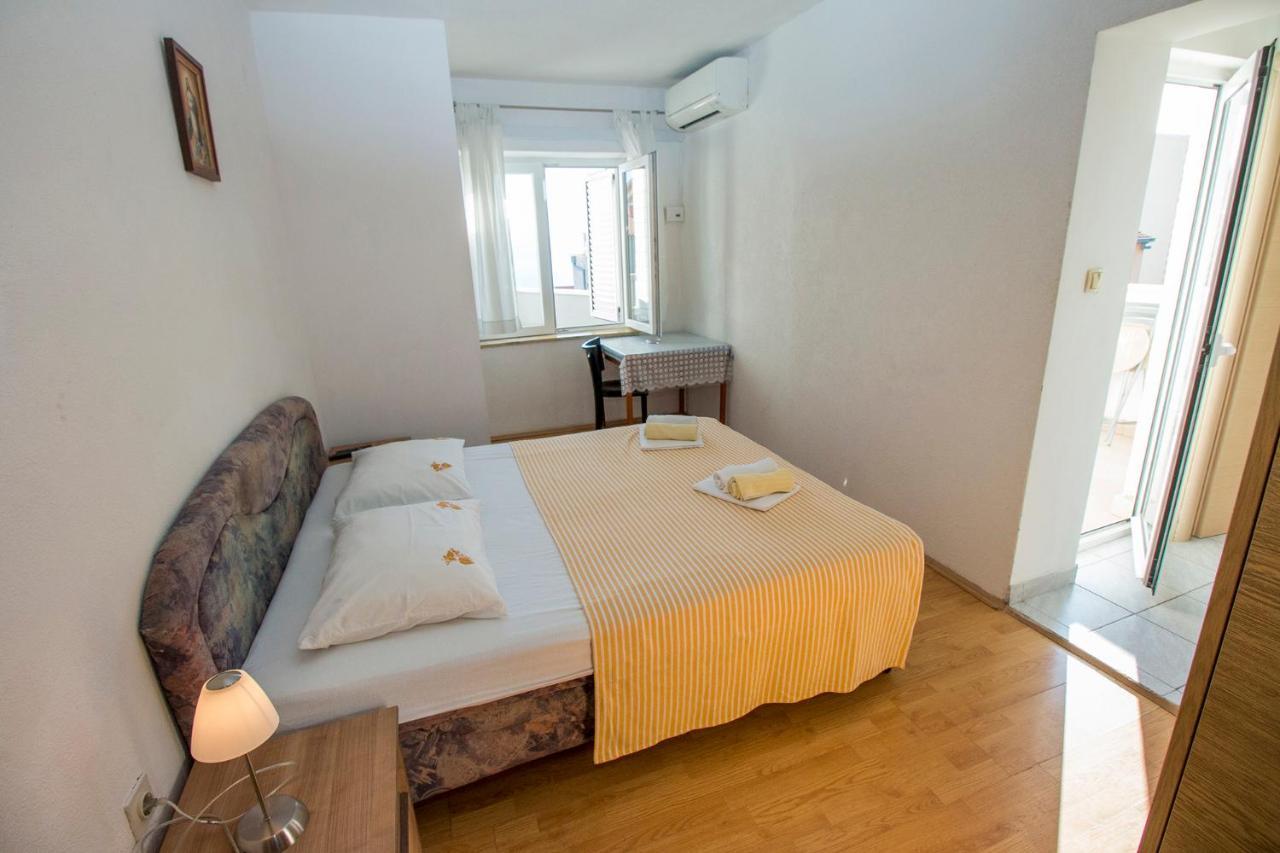 Mrkonjic Branko & Marija Apartmani Omis Exterior photo