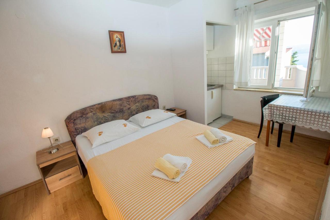 Mrkonjic Branko & Marija Apartmani Omis Exterior photo