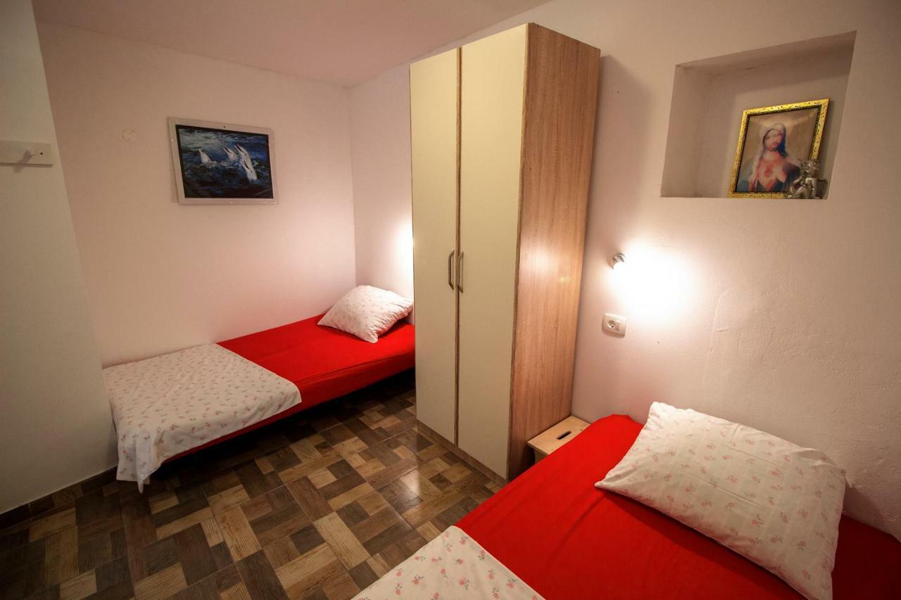 Mrkonjic Branko & Marija Apartmani Omis Exterior photo