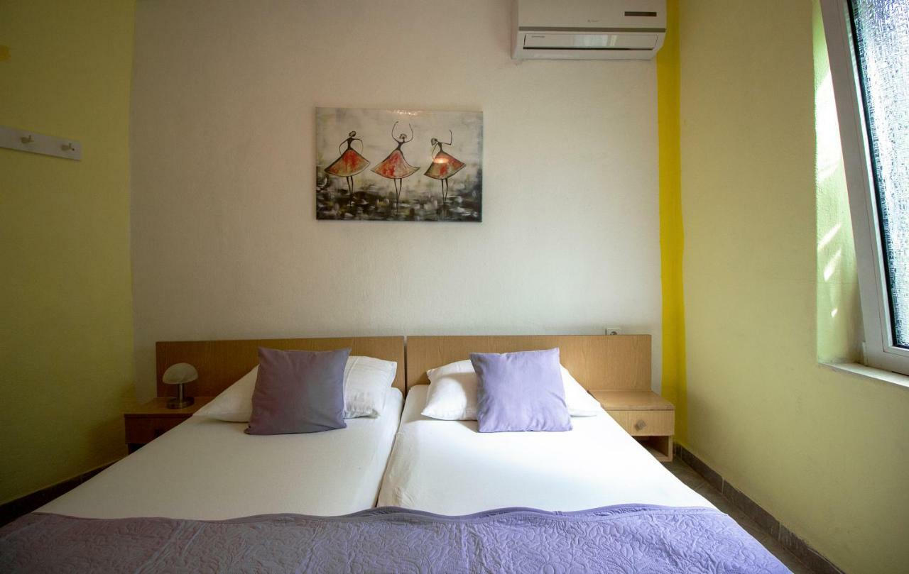 Mrkonjic Branko & Marija Apartmani Omis Exterior photo
