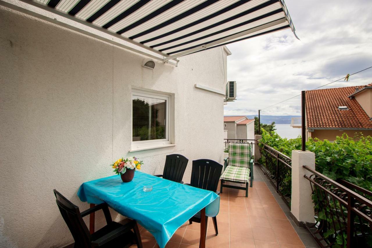 Mrkonjic Branko & Marija Apartmani Omis Exterior photo