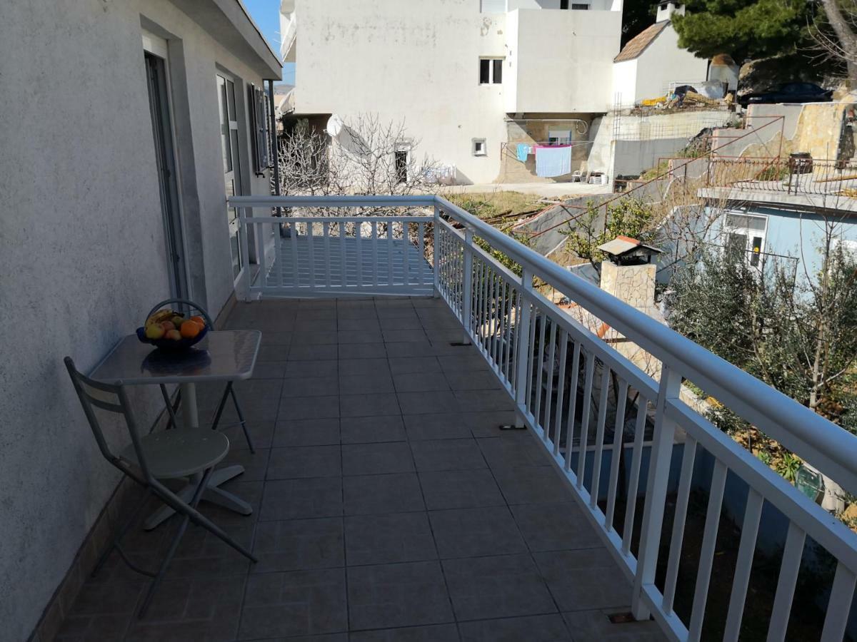 Mrkonjic Branko & Marija Apartmani Omis Exterior photo