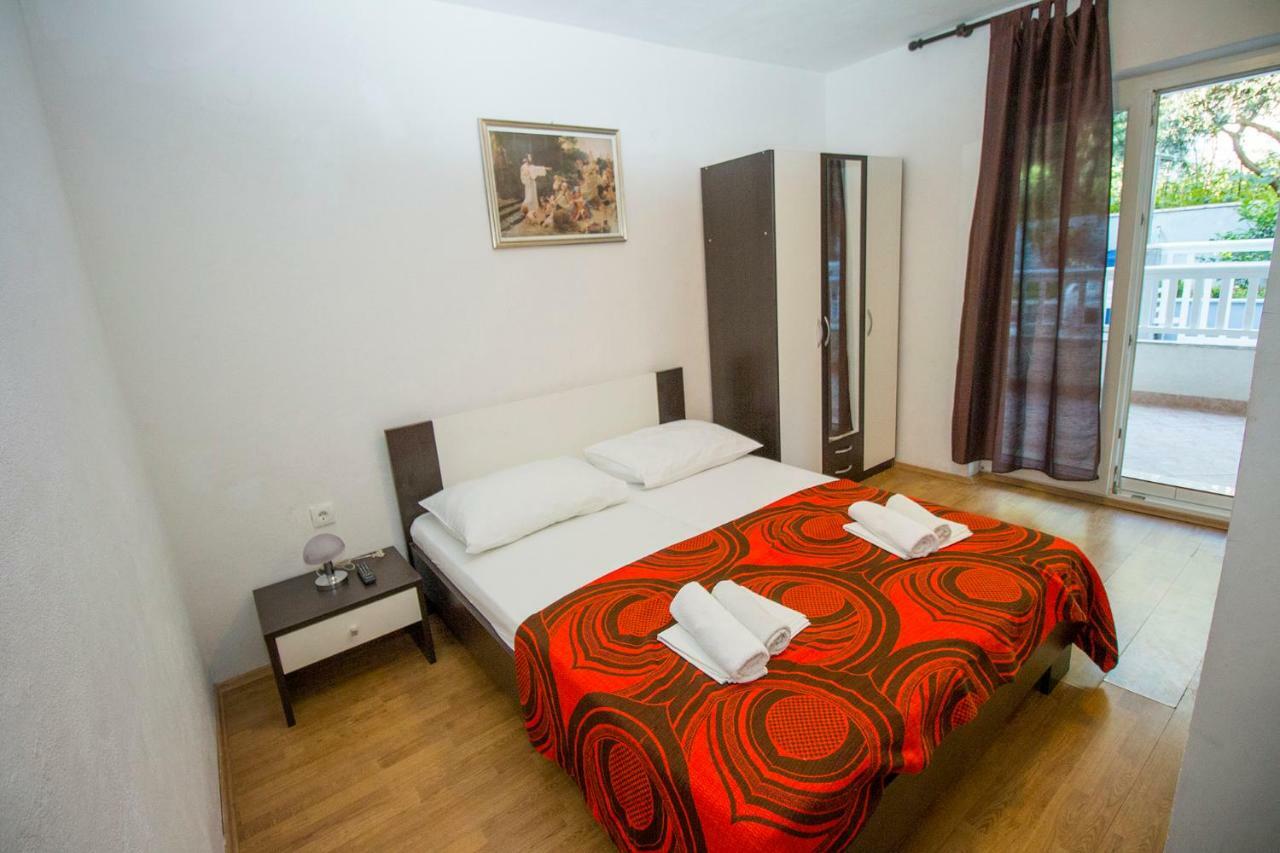 Mrkonjic Branko & Marija Apartmani Omis Exterior photo