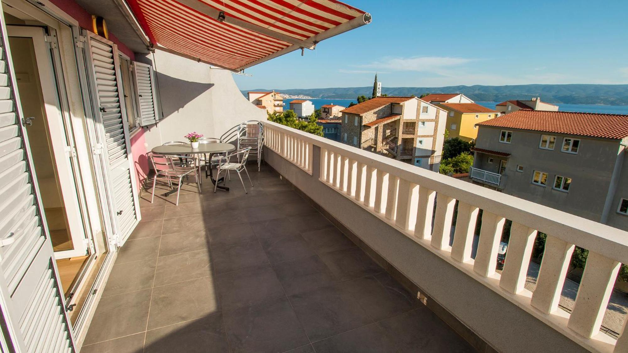 Mrkonjic Branko & Marija Apartmani Omis Exterior photo