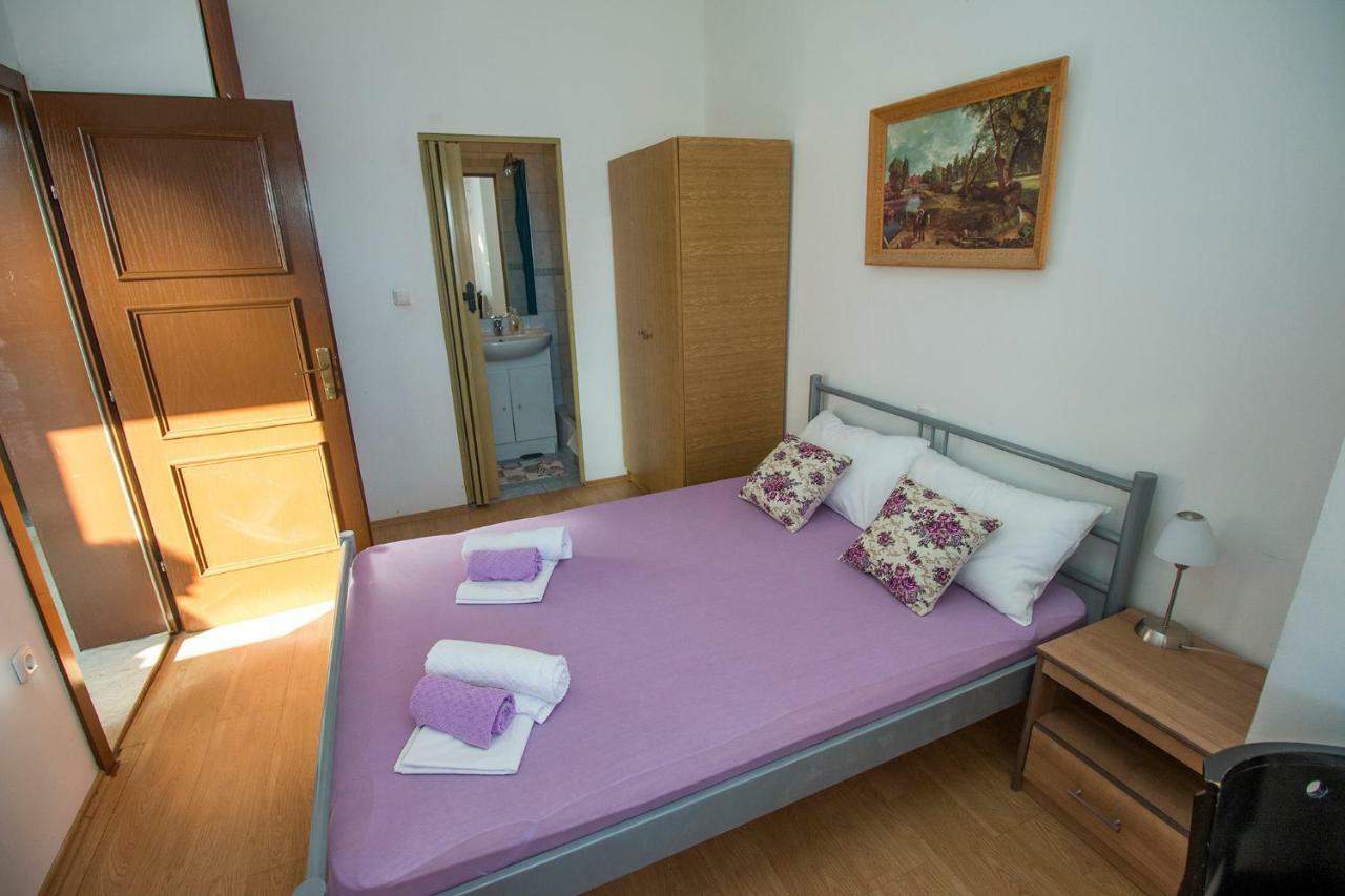 Mrkonjic Branko & Marija Apartmani Omis Exterior photo