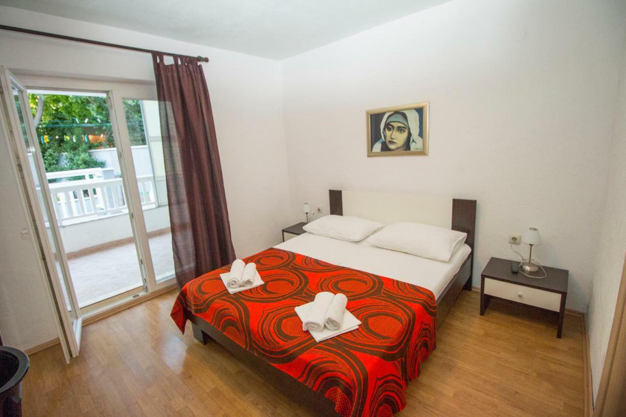 Mrkonjic Branko & Marija Apartmani Omis Exterior photo