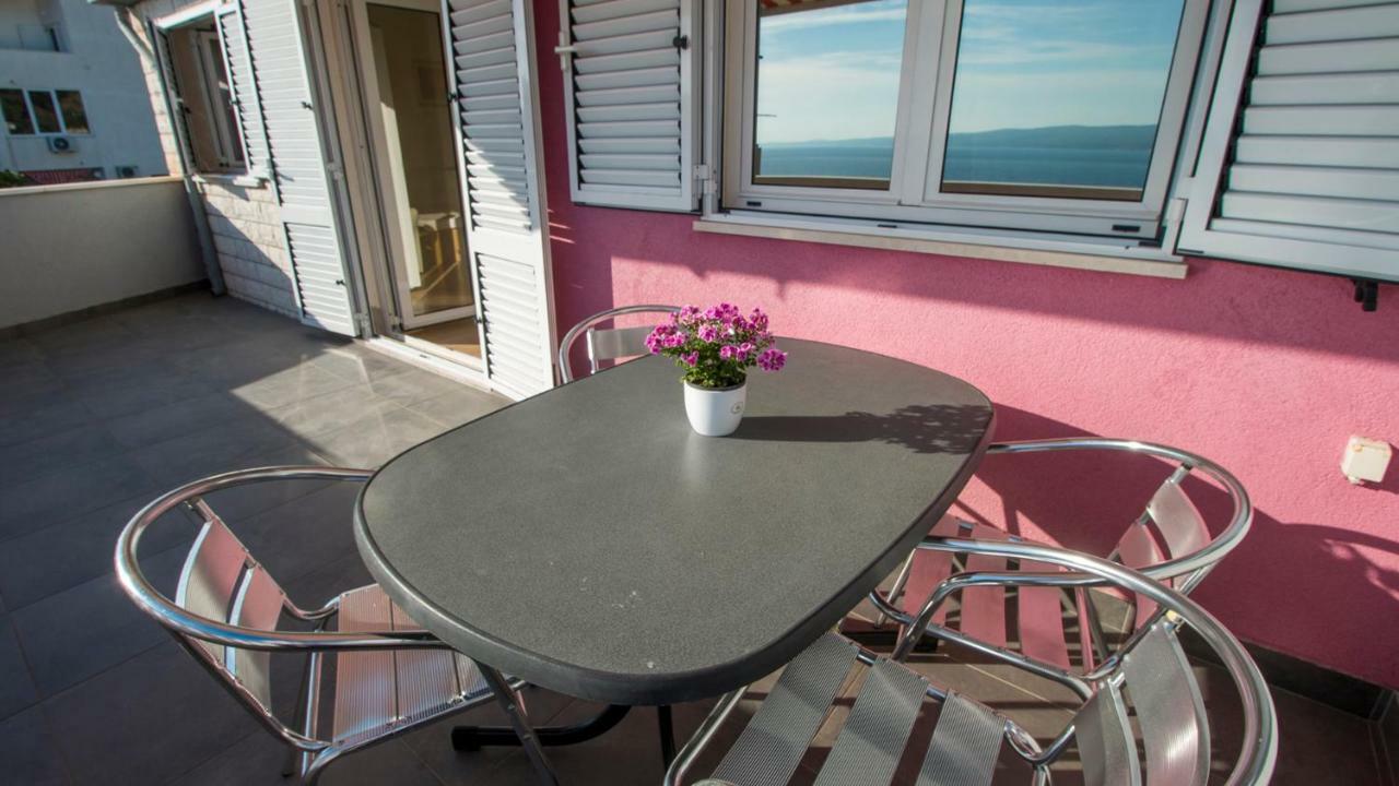 Mrkonjic Branko & Marija Apartmani Omis Exterior photo